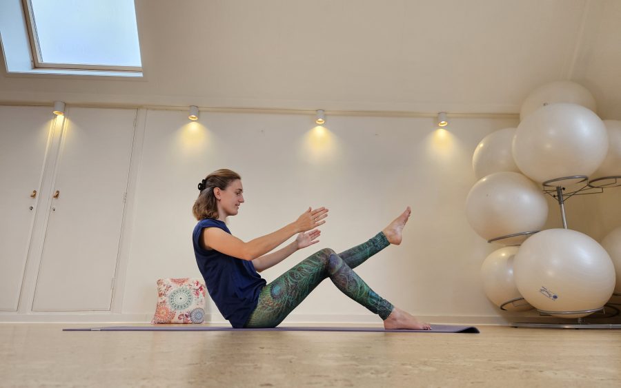 Fytaal Pilates houding passend bij de blog